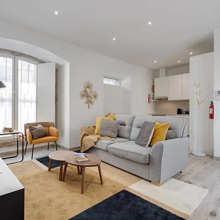 Baixa Garden 2br And Patio Perfect For Families Apartment *