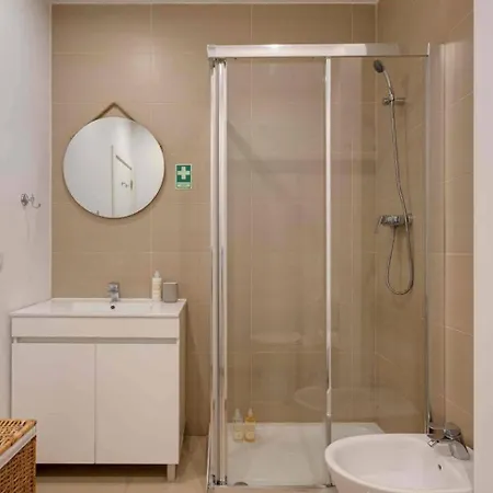 Apartment Baixa Garden 2br And Patio Perfect For Families *